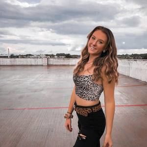 Meet your Posher, Katelyn